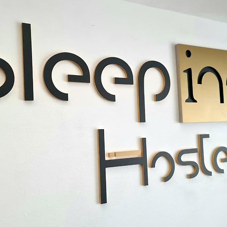 Sleep Inn Hostel Bukares Bagian luar foto